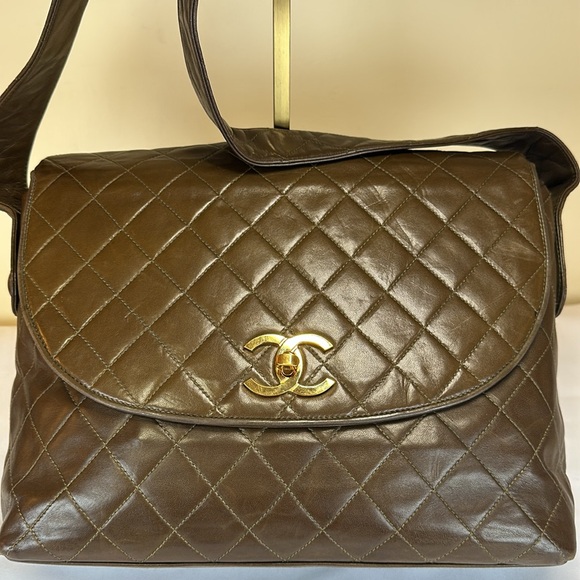 COA CHANEL CC Toffee Brown Lambskin Crossbody 24K Goldplated Hdw Series 2 1991-4 - Picture 1 of 16